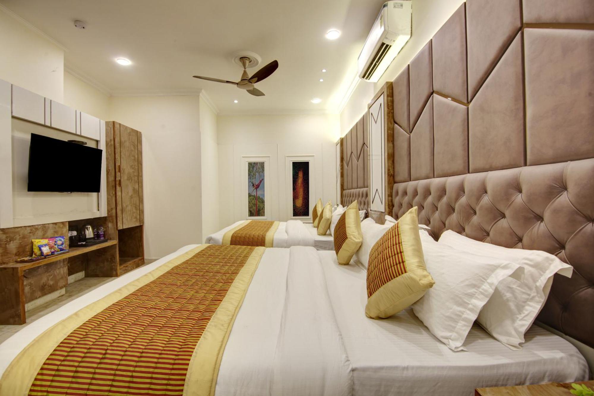 Bless Inn - Near Connaught Place New Delhi Eksteriør billede