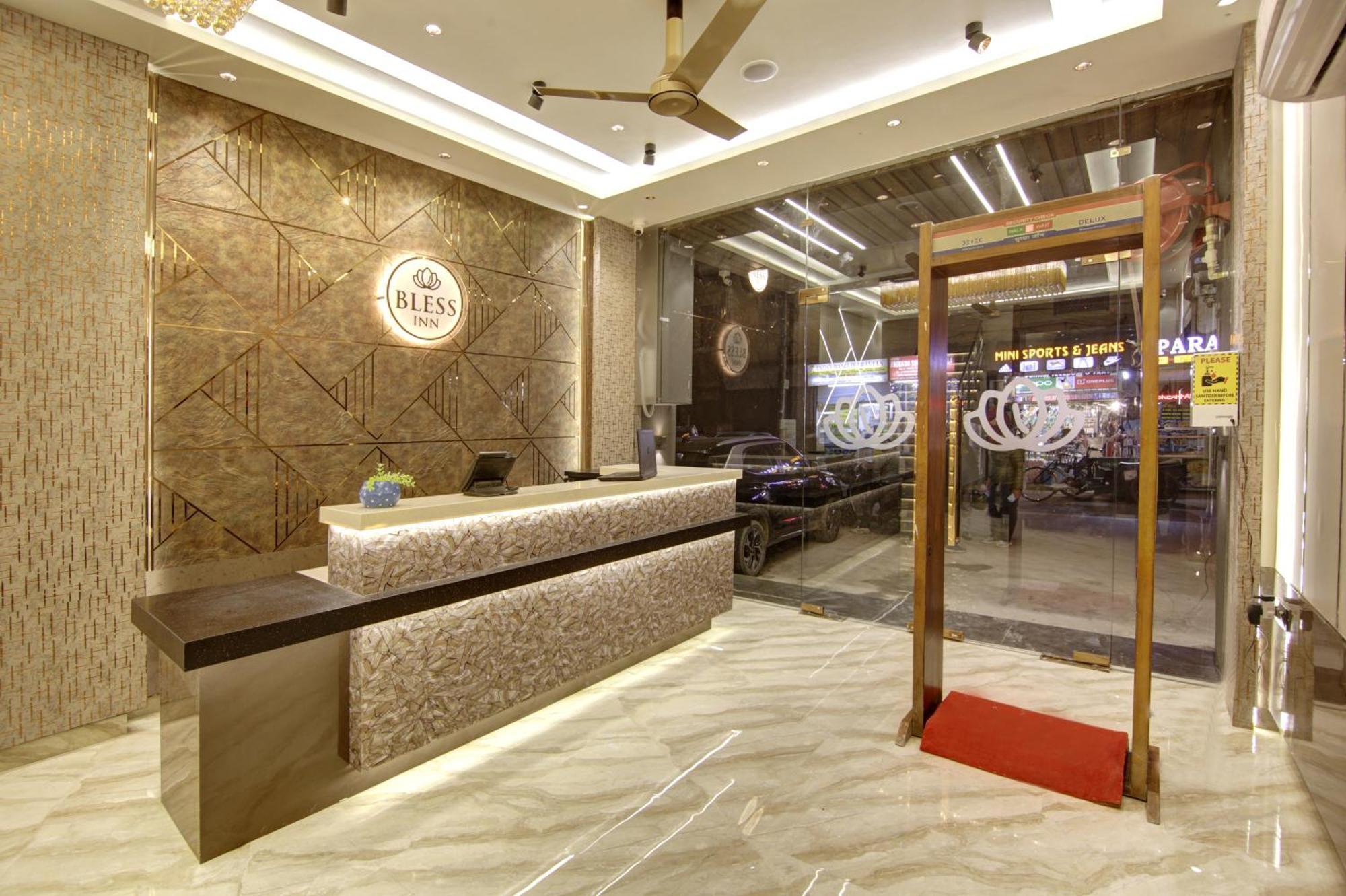 Bless Inn - Near Connaught Place New Delhi Eksteriør billede