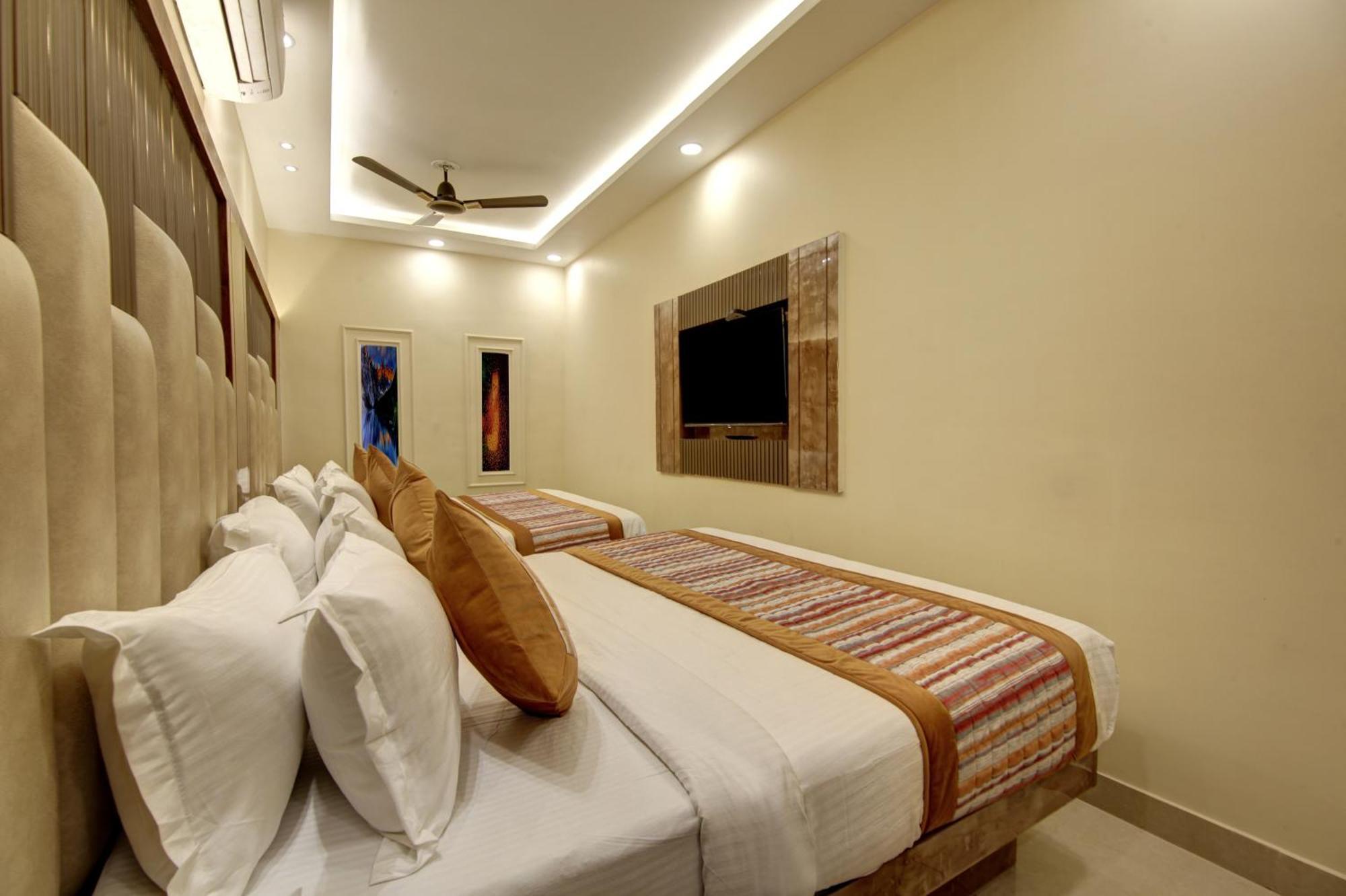 Bless Inn - Near Connaught Place New Delhi Eksteriør billede